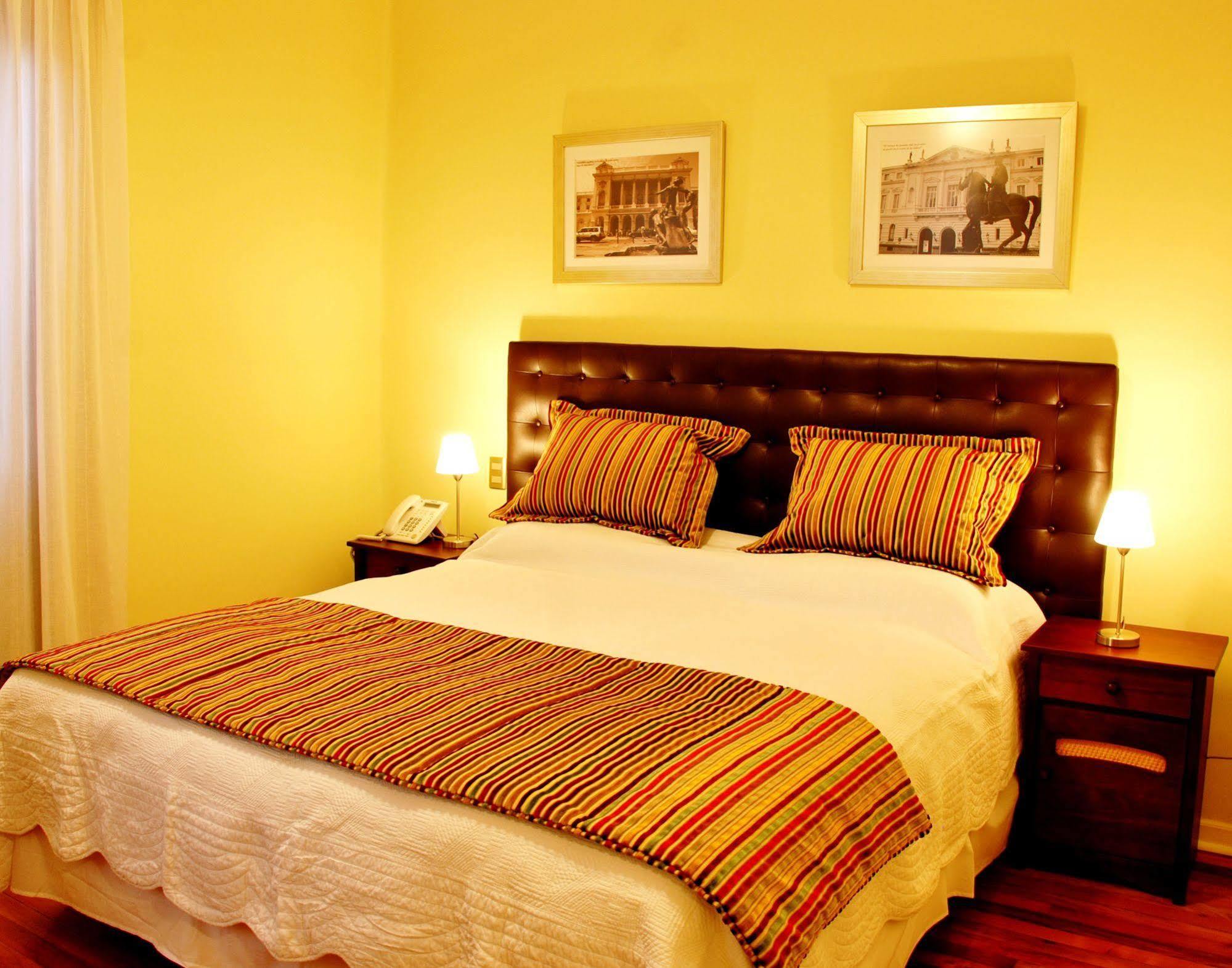 Oporto Hotel Santiago Exterior photo